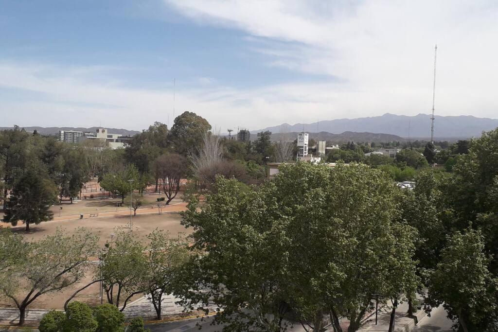 Lo De Roo Apartment Mendoza Bagian luar foto